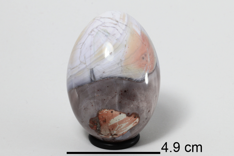Agate egg (Cape Blomidon)